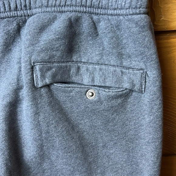 Nike Men’s Sweatpants  Lg Gray Swoosh Sportswear Drawstring Embroidered pockets - Picture 9 of 9